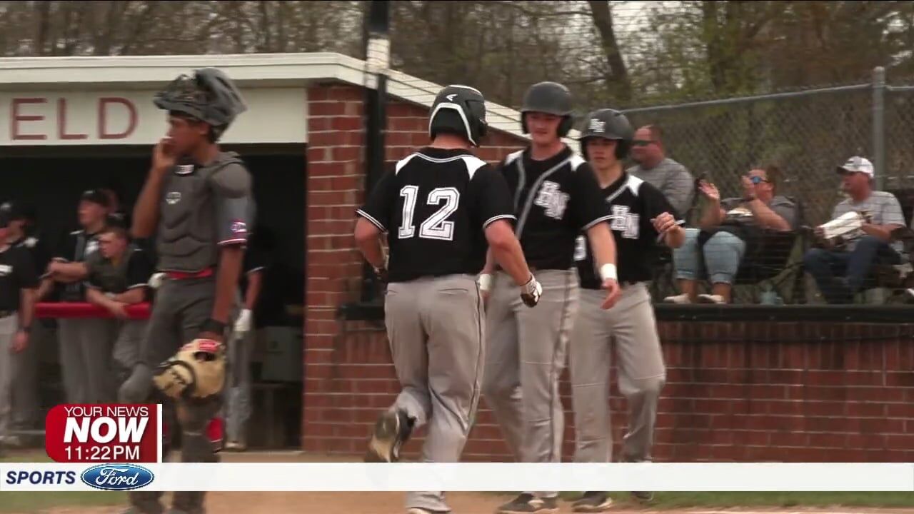 Hardin Northern pours it on late to outslug Lima Senior 21-9